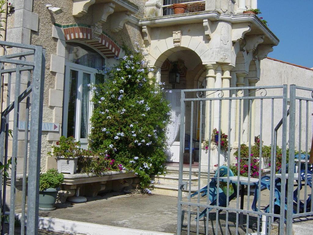 Chambres D'Hotes L'Insulaire Saint-Denis-d'Oleron Exterior photo